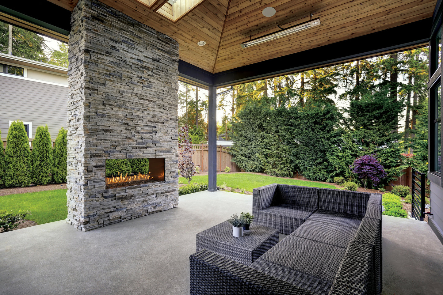 6424 Linear See-Thru Outdoor Gas Fireplace